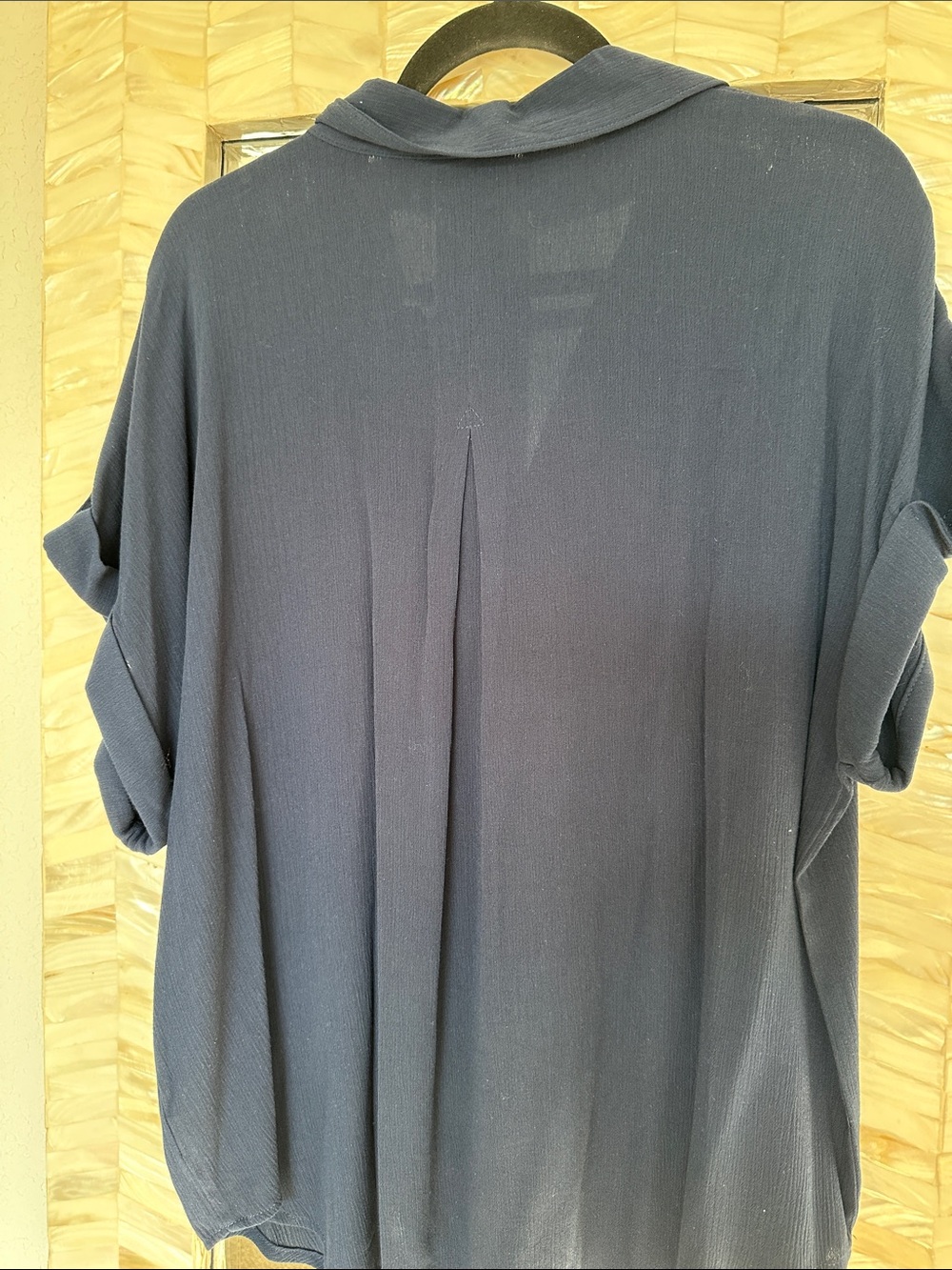 NWT Liz Claiborne Navy V-Neck Roll-Tab Sleeve Tunic - Picture 3 of 7